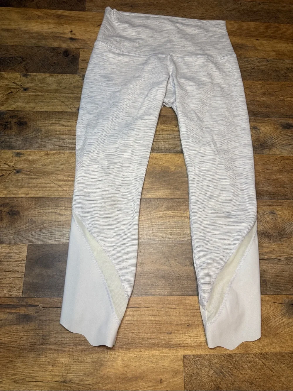 Lululemon Align Crop Leggings Scalloped Wave Hem Size 6